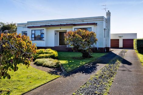 Photo of property in 18 Egmont Street, Hawera, 4610