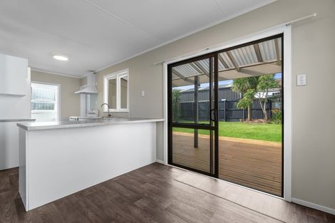 Photo of property in 14 Ralph Street, Huntly, 3700