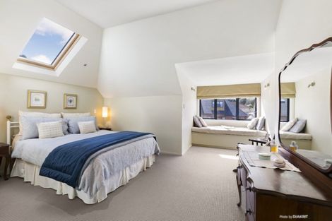 Photo of property in 19 Futuna Close, Karori, Wellington, 6012