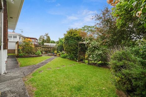 Photo of property in 30 Hartley Terrace, Massey, Auckland, 0614