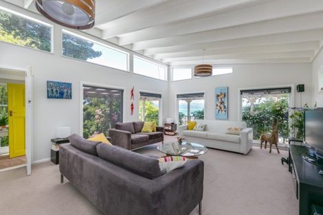 Photo of property in 1 Sar Street, Wadestown, Wellington, 6012