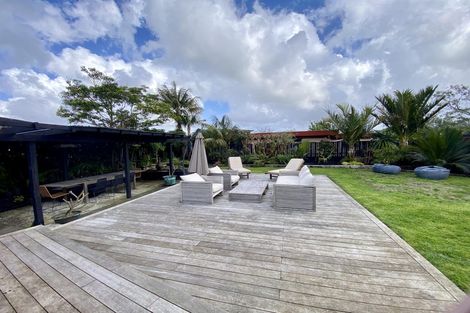 Photo of property in 37 Gill Avenue, Te Atatu Peninsula, Auckland, 0610