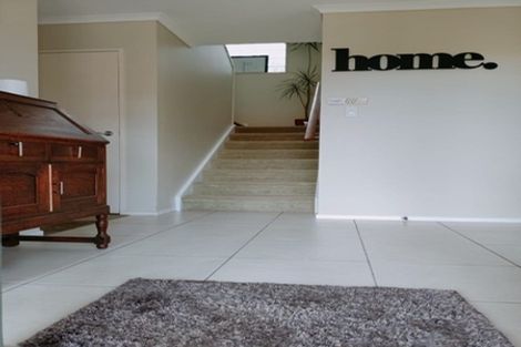 Photo of property in 11 Parkwood Crescent, Gulf Harbour, Whangaparaoa, 0930