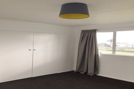 Photo of property in 10 Tainui Street, Castlecliff, Whanganui, 4501