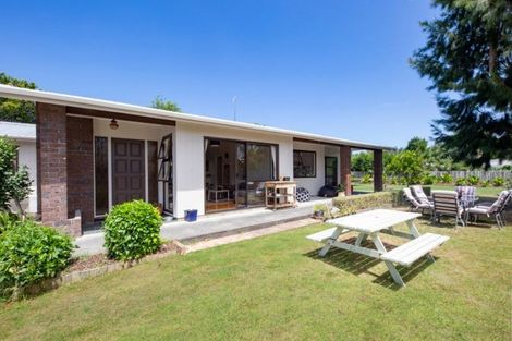 Photo of property in 3 Waimauku Station Road, Waimauku, 0812