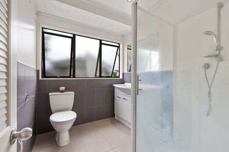 Photo of property in 29 Kennedy Avenue, Forrest Hill, Auckland, 0620