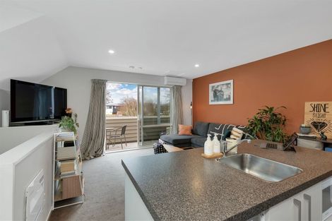 Photo of property in 2a Defoe Place, Waltham, Christchurch, 8023