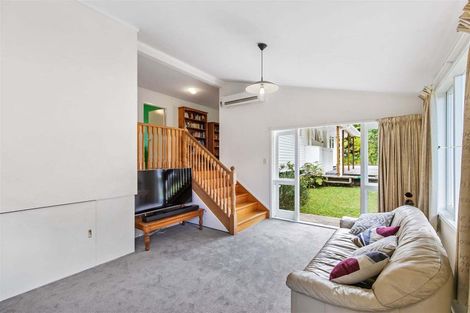 Photo of property in 1/24 Albany Highway, Greenhithe, Auckland, 0632