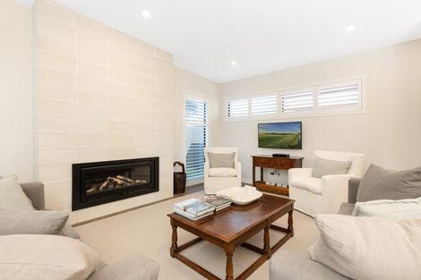 Photo of property in 12 Tuangi Way, Papamoa Beach, Papamoa, 3118