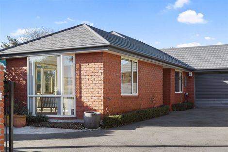 Photo of property in 106 Saint Martins Road, Saint Martins, Christchurch, 8022