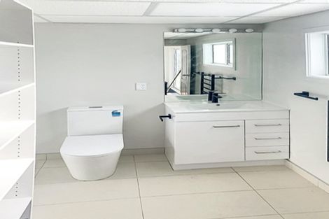 Photo of property in 215 Ferguson Street, Palmerston North, 4410