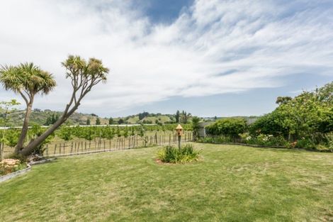 Photo of property in 70 Le Quesne Road, Bay View, Napier, 4104