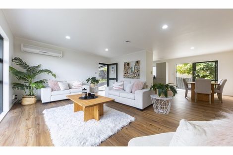 Photo of property in 6 Tellin Close, Massey, Auckland, 0614