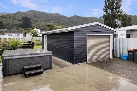 Photo of property in 185 Wainuiomata Road, Wainuiomata, Lower Hutt, 5014