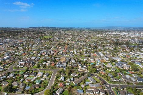 Photo of property in 2/31 Bowater Place, Manurewa, Auckland, 2102