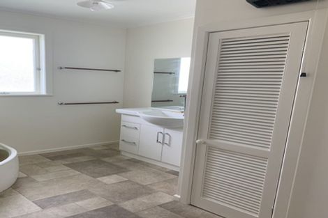 Photo of property in 98 Oakdale Road, Mount Roskill, Auckland, 1041