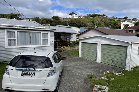 Photo of property in 19 Petherick Crescent, Johnsonville, Wellington, 6037