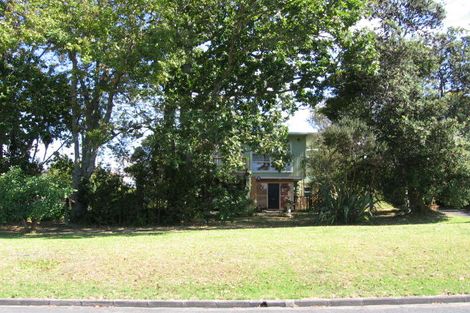 Photo of property in 13 Rock Isle Road, Torbay, Auckland, 0630