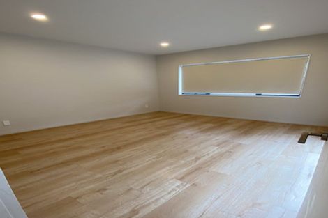 Photo of property in 30 Toanui Road, Hobsonville, Auckland, 0616