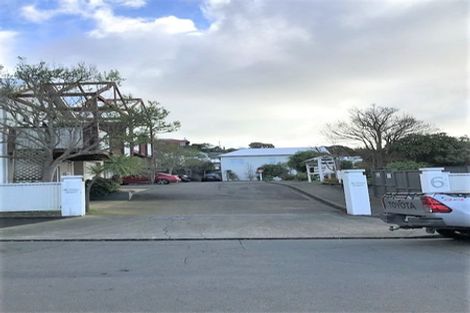 Photo of property in St Giles Court Apartments, 8/6 Vallance Street, Kilbirnie, Wellington, 6022