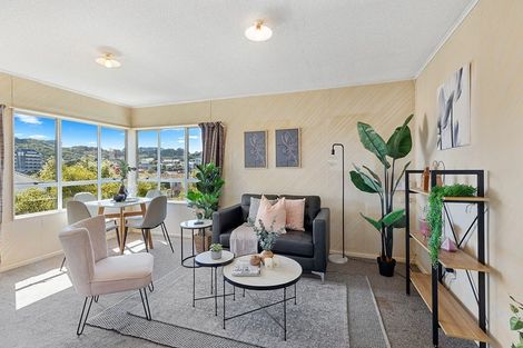 Photo of property in 2/27 Kenwyn Terrace, Newtown, Wellington, 6021