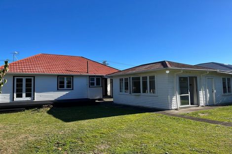 Photo of property in 13 Saint Annes Street, Levin, 5510