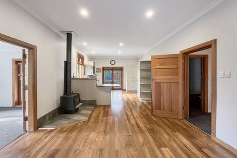 Photo of property in 10 Stanley Avenue, Palmerston North, 4414
