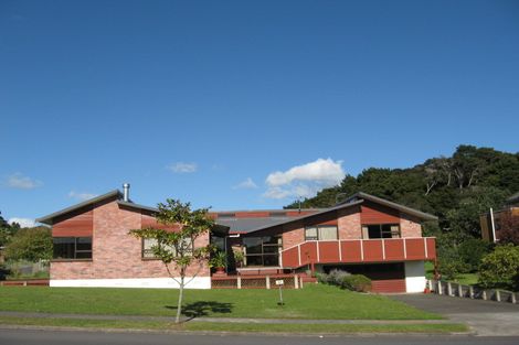 Photo of property in 69 Charles Prevost Drive, The Gardens, Auckland, 2105