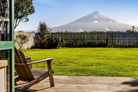 Photo of property in 14 Barclay Road, Okaiawa, Hawera, 4671