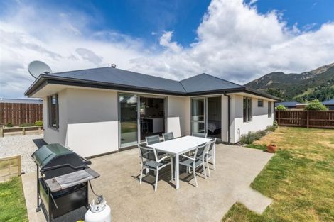 Photo of property in 3 Little Maude Drive, Lake Hawea, Wanaka, 9382