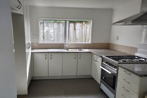 Photo of property in 21 Batkin Road, New Windsor, Auckland, 0600