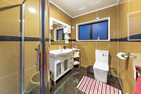 Photo of property in 180 Walter Strevens Drive, Conifer Grove, Takanini, 2112