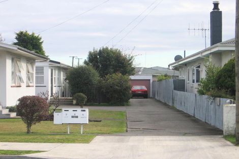 Photo of property in 2/1302 Caroline Road, Mayfair, Hastings, 4122