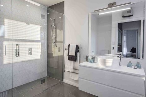 Photo of property in 14 Round Hill Rise, Cracroft, Christchurch, 8022