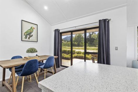 Photo of property in 2 Tennyson Close, Hanmer Springs, 7334