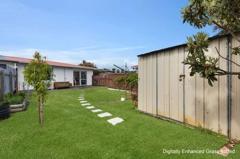 Photo of property in 15a Naumai Place, Spotswood, New Plymouth, 4310