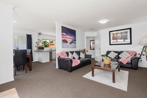 Photo of property in 44 Pelorus Street, Welcome Bay, Tauranga, 3112