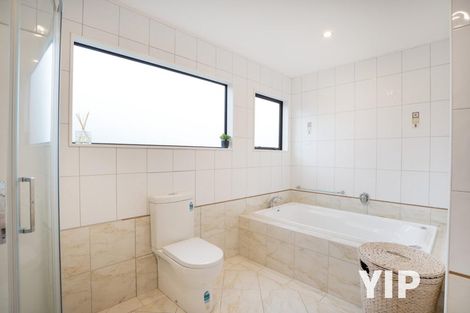 Photo of property in 85 Woodman Drive, Tawa, Wellington, 5028