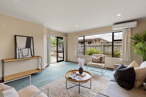 Photo of property in 50 Nielsen Gardens, Rototuna, Hamilton, 3210