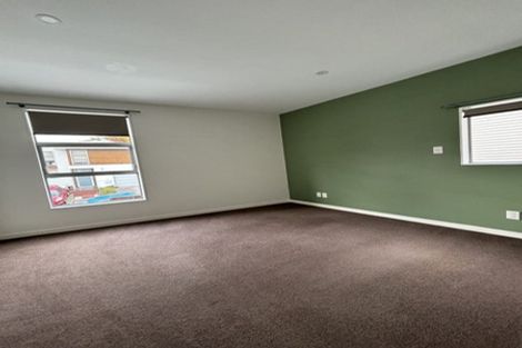 Photo of property in 12 Tiketike Way, Brooklyn, Wellington, 6021