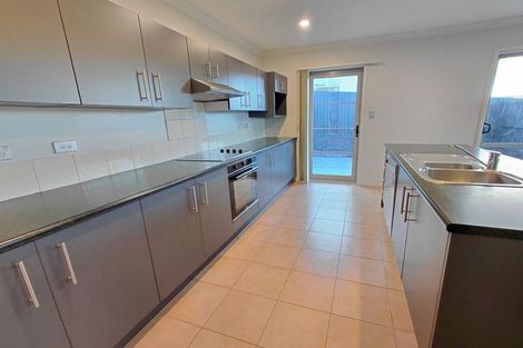 Photo of property in 43 Puhara Avenue, Parklands, Christchurch, 8083