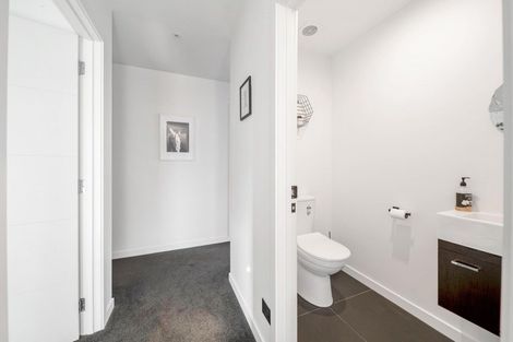 Photo of property in 11 Magnetic Place, Cromwell, 9310