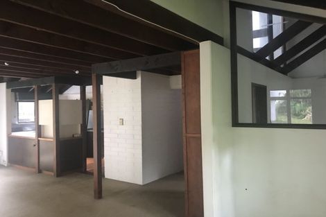 Photo of property in 24 Valley Road, Northcote, Auckland, 0626