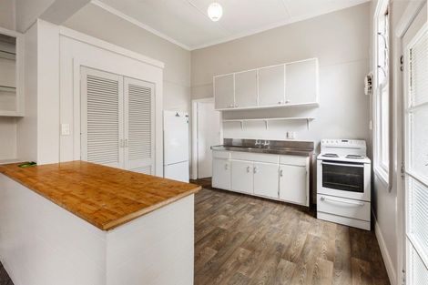 Photo of property in 35 Colombo Street, Newtown, Wellington, 6021