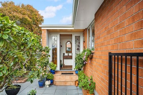Photo of property in 21 Bidwell Place, Hillmorton, Christchurch, 8025