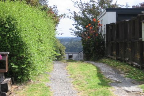 Photo of property in 2/35 Dakota Avenue, Beach Haven, Auckland, 0626