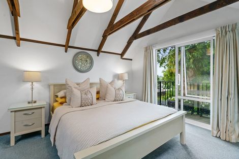 Photo of property in 66 Thornton Road, Cambridge, 3434