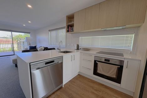 Photo of property in 6/7 Bertram Grove, Naenae, Lower Hutt, 5011