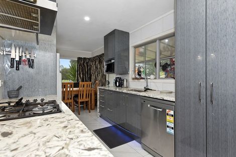 Photo of property in 18 Crescent Court, Melville, Hamilton, 3206