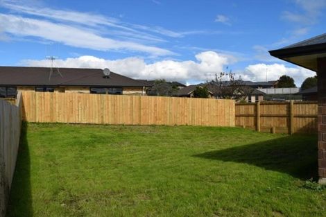 Photo of property in 4 Max Landing, Grandview Heights, Hamilton, 3200